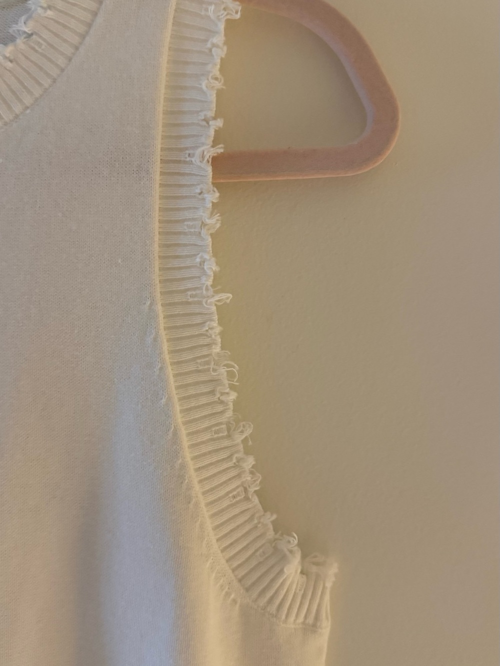 Six/Fifty White Sleeveless Knit Top Women’s Medium Frayed Trim 100% Cotton - Picture 5 of 6